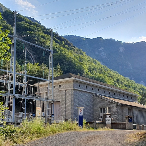 Visite de l'usine hydroélectrique de Nentilla